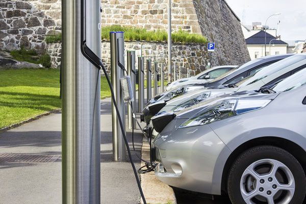 electric vehicles recharging